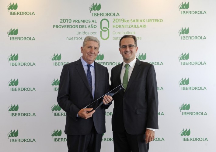 Soc Energy-Obremo recoge el premio de manos de Iberdrola